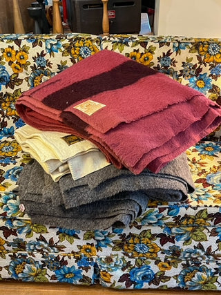 Hudson's Bay Wool Blanket, Cranberry, Full