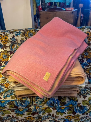 Bird Wool Blanket, Pink/Camel, Twin