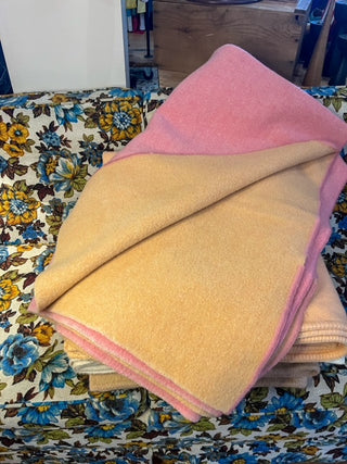 Bird Wool Blanket, Pink/Camel, Twin
